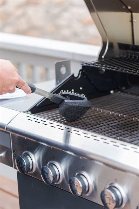 how to clean gas cooking grates